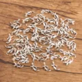 Ciondolo lettera in lega argentata, ciondolo gioiello DIY per accessori artigianali. - Lettera F