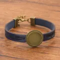 Minimalistisches DIY Lederarmband mit Legierung rundem Fassung und Federmuster. - 18mm Tablett Antikbronze / Blau