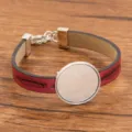 Minimalistisches PU-Leder DIY-Armband mit Legierungsbasis und Feder-Muster in Rot. - Antiksilber-Stil / 24mm Tablett / Rot