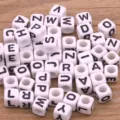 Perles cubes alphabet en acrylique blanc noir bricolage bijoux espaceur breloques 100pcs - Perles Alphabet Cube (3) / Pack de 100