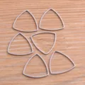 Cadre creux ouvert de charme de lunette triangulaire en acier inoxydable pour bijoux 6pcs - Style Triangle (Grand) / 1 Pièce