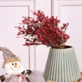 Bouquet di fiori artificiali rossi a 5 rami in vaso di ceramica per decorare la casa. - Borgogna