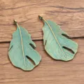 Vintage alloy leaf charm antique bronze green hollow feather pendant DIY jewelry finding variant - 1 Piece (25X47mm)