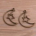 Pendentif creux lune et étoile en alliage bronze vue de détail pour vos projets de bijoux. - Bronze Antique