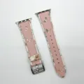 Bracelet de montre en cuir tendance avec imprimer papillon compatible Apple Watch, style élégant. - 38/40/41 mm (S10 42 mm) / Rose
