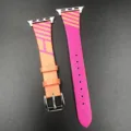 Vue détaillée du bracelet de montre en cuir à rayures colorées avec des connecteurs en métal. - 38/40/41mm / 5. Orange classique avec rose Mexique