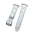 Gros plan détaillé sur le bracelet de montre en cuir blanc avec motif papillon et boucle. - 38/40/41 mm (S10 42 mm) / Blanc