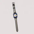 Vue de détail du bracelet de montre en cuir et toile compatible Apple Watch, noir. - 38/40/41mm / Noir incrusté de beige