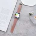 Cinturino per orologio in pelle con fibbia pieghevole magnetica per Apple Watch rosa accessorio - 38/40/41 mm (S10 42 mm) / Rosa