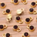 Goldene DIY Legierung Strass Tassen Anhänger, violette Kristall Charms für Schmuck Basteln. - 6-Gold (Violetter Strass)