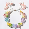 Handgemaakte macramé kristalen bloem armband met rozenkwarts en paarse steen variant. - Zicht op het Meer