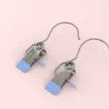Pinza colgante de acero inoxidable con punta azul, gancho multifuncional para secado. - Azul