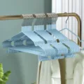 Home plastic coated wire clothes hangers non slip space saving dorm laundry drying racks - Apricot