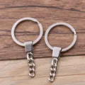Close-up detail of silver metal keyring with short chain, perfect for DIY bag pendants. - Approx 6.8g / Silver