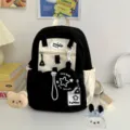 Zaino stile giapponese nero bianco con pentagramma e piccola borsa rotonda per viaggio scuola - Piccola Taglia con Distintivo di Orso e Ciondolo Cane Fiocco / Nero