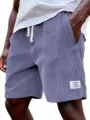 Herren Cord Shorts Detail, dicke Rippenstruktur, Kordelzug, lässiger Sommer Style. - S / Unterteile / Hellviolett