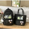 Schwarzer schueler rucksack und tasche set mit sichtfenster kawaii ita bag design. - Zweiteiliges Set / Mit Abzeichen und Anhänger / Schwarz