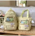 Süßes gelbes Schulrucksack und Tragetaschen Set mit Klarsichtfenster für Pins und Anhänger. - Zweiteiliges Set / Mit Abzeichen und Anhänger / Gelb