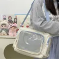 Süße japanische Itabag Umhängetasche mit Sichtfenster und Netztasche für den Alltag. - Ohne Anhänger / Weiß