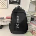 Schwarzer lässiger Damen Rucksack für Schule, Alltag und Reisen mit praktischem Frontfach. - Groß Schwarz (Ohne Anhänger)