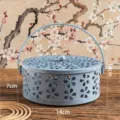 Porta incienso antimosquitos de metal portatil con tapa diseño de flores caja de almacenamiento - Estilo Antiguo Flor de Ciruelo / Azul