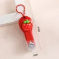 Tagliaunghie grazioso a forma di fragola con copertura antispruzzo e catenella portatile. - Con Catenella e Cappuccio / Rosso