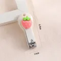 Coupe-ongles fraise mignon, petit outil de manucure portable couleur bonbon pour la maison. - Style Simple / Blanc