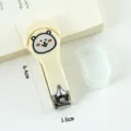 Coupe-ongles portable mignon d'ours de dessin animé avec housse, outil de manucure compact. - Style Ours B / Blanc Cassé