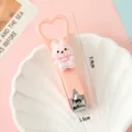 Tagliaunghie carino con coniglio e manico a cuore, strumento per manicure rosa portatile e utile. - Coniglio del Cuore / Rosa