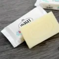 Baking soda transparent laundry soap household cleaning whitening washing clothes soap bar - 70.00g / White