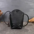 Petit sac bandoulière noir en cuir, petit sac sceau rétro tressé avec frange élégante. - Gris