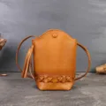 Sac Seau Mini en Cuir Vintage Marron Sac Bandoulière Tissé Élégant avec Pompon Chic - Brun Jaune