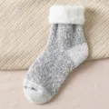 Thick thermal wool fleece winter socks for women cozy snow socks with grey plush cuff and warm lining - One Size / Light Grey