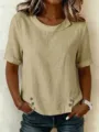 Gedetailleerd overzicht van casual linnen damesblouse met asymmetrische knoopzoom. - 3XL / Tops / Lichtgeel
