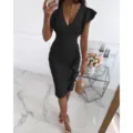 Vestido ceñido negro con cuello en V y volantes Vestido midi OL elegante slim fit - S / Negro