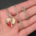 Heart shaped pendant necklace with religious Jesus pattern, elegant silver chain jewelry. - D Heart Style
