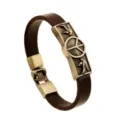 Pulsera de cuero marrón vintage para hombre con placa de metal de símbolo de paz. - Signo de paz