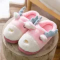 Schattige roze pluche hert pantoffels voor dames en heren, warme gezellige fuzzy huisschoenen binnen. - 36-37 / Cartoon Rendier / Roze