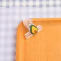 Süsser Cartoon transparenter Kunststoffclip mit Avocadodesign für Papiere und Snacks. - Avocado