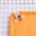 Transparenter Cartoon Karotten Clip, süße Plastik Büroklammer und Snack Beutelklammer. - Karotte