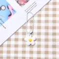 Grazioso portachiavi con ciondolo a fiore bianco e catenella, accessorio borsa stile dolce. - Stile catena a sfere / Piccolo Fiore Bianco