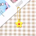 Simpatico portachiavi con fiore giallo e catenella, ciondolo borsa stile dolce per donna. - Stile catena a sfere / Fiore giallo