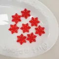 Cuentas de copo de nieve de acrílico rojo translúcido, colgante de abalorio para manualidades. - Rojo