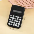 Mini calcolatrice da tavolo nera, calcolatrice portatile per studenti e ufficio con tasti. - Calcolatrice nera / confezione individuale