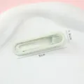 Molle per capelli verde chiaro a becco d'anatra, forcina metallica senza tracce frangia. - Ovale - Bianco sporco