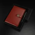Set regalo taccuino affari A5 e penna, diario in pelle marrone in scatola nera. - Set Scatola Regalo con Fibbia / A5 / Marrone