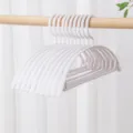 Weißer Kleiderbügel aus Kunststoff, 1 Stück nahtloser Anti-Rutsch Kleiderbügel für den Haushalt. - 1 Stück / Weiß