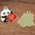 DIY Legierung Emaille Panda Anhänger rote Umschlag Charm für Halskette Armband Schmuck diy - Panda Mit Roter Umschlag Stil (Nr. 11)
