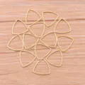 Variante de cadre de bijoux DIY en triangle d'acier inoxydable doré, lunette géométrique. - Triangle - Moyen