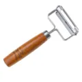 Pelador de verduras de doble cabeza de acero inoxidable con un mango de madera útil - Mango De Madera De Acacia (Bolsa OPP)